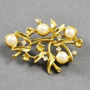 Vintage Faux Pearls Rhinestones in Gold Tone Filigree Setting Brooch or Pin
